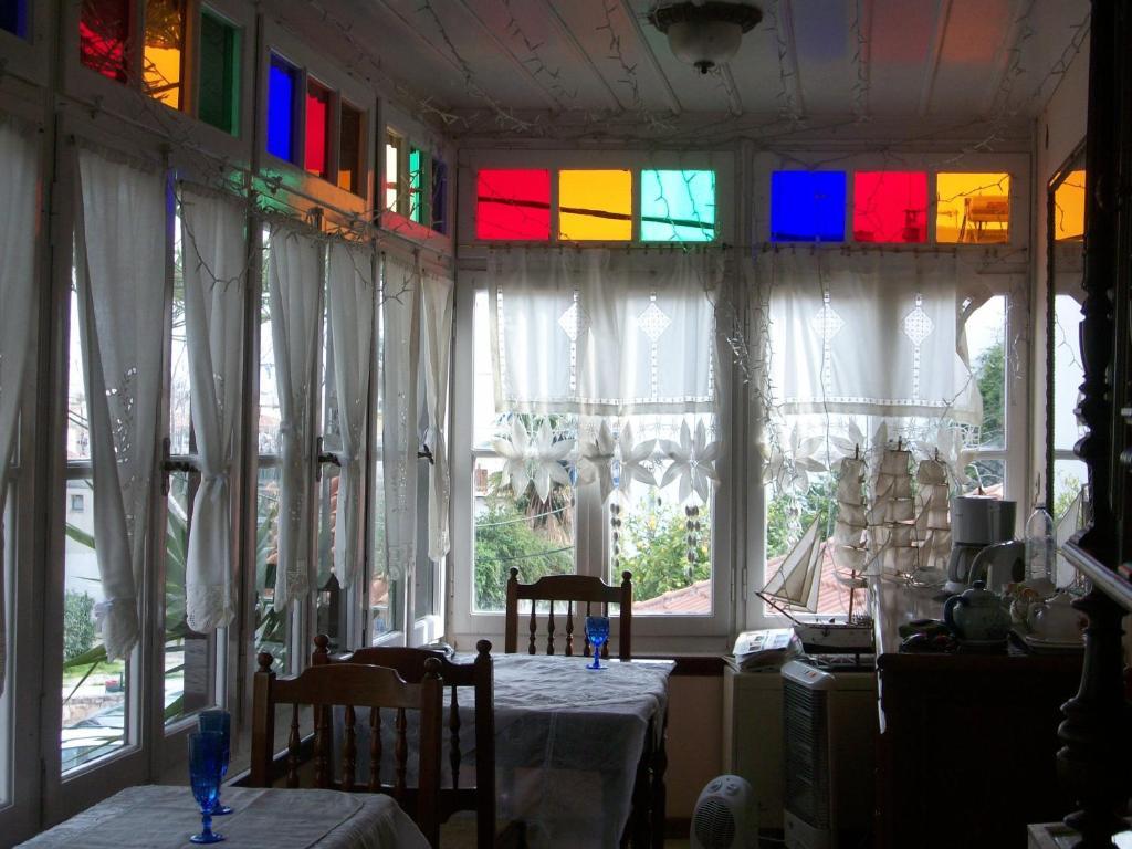 Aeginitiko Archontiko Apartment Aegina Екстериор снимка