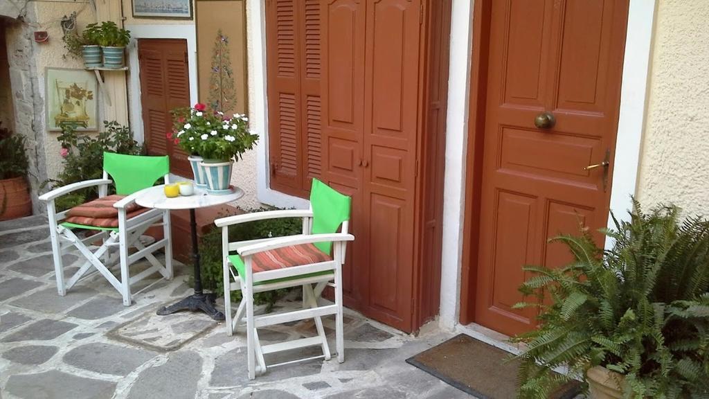 Aeginitiko Archontiko Apartment Aegina Екстериор снимка