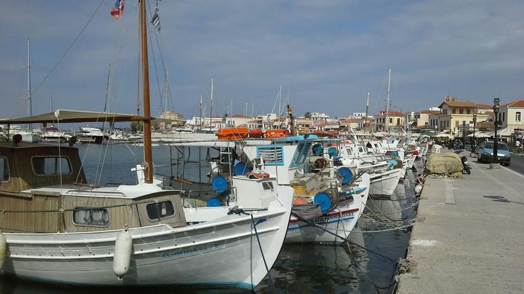 Aeginitiko Archontiko Apartment Aegina Екстериор снимка
