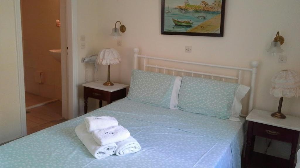 Aeginitiko Archontiko Apartment Aegina Екстериор снимка
